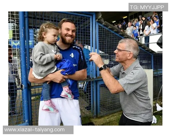 多特蒙德争夺瑞典16岁前锋凯文菲林曼联持续施压求签约