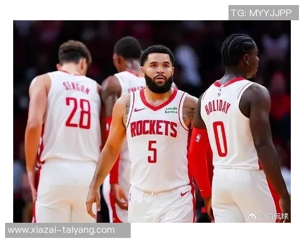 范弗里特激励狄龙挑战自我期待他展现40分风采的幽默瞬间 范弗里特激励狄龙挑战自我期待他展现40分风采的幽默瞬间